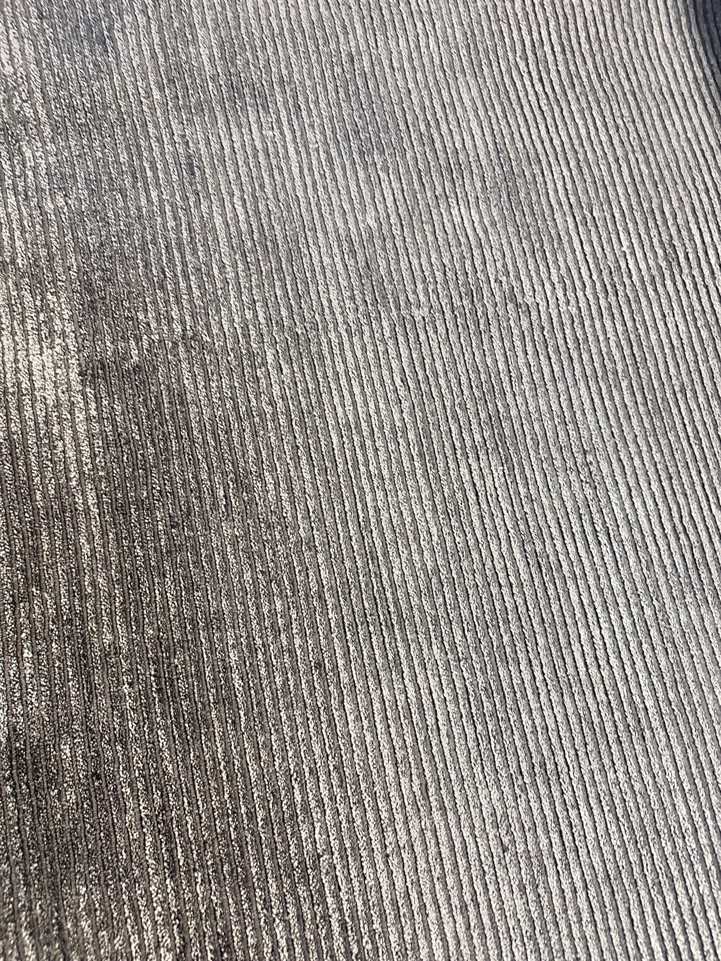 Fine Modern 4' x 5'7 Hand Knotted Silk Rug