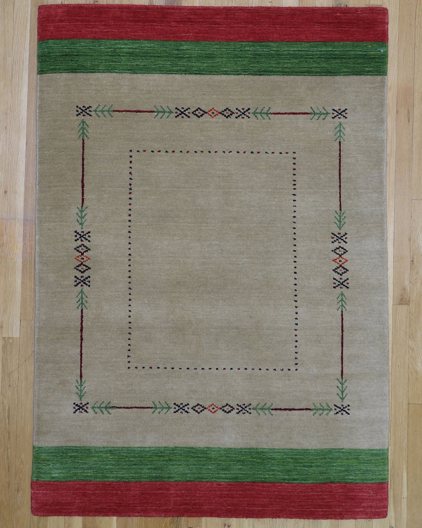 Fine Gabbeh 4' x 5'9 Hand Knotted Wool Rug Cotton Foundation India